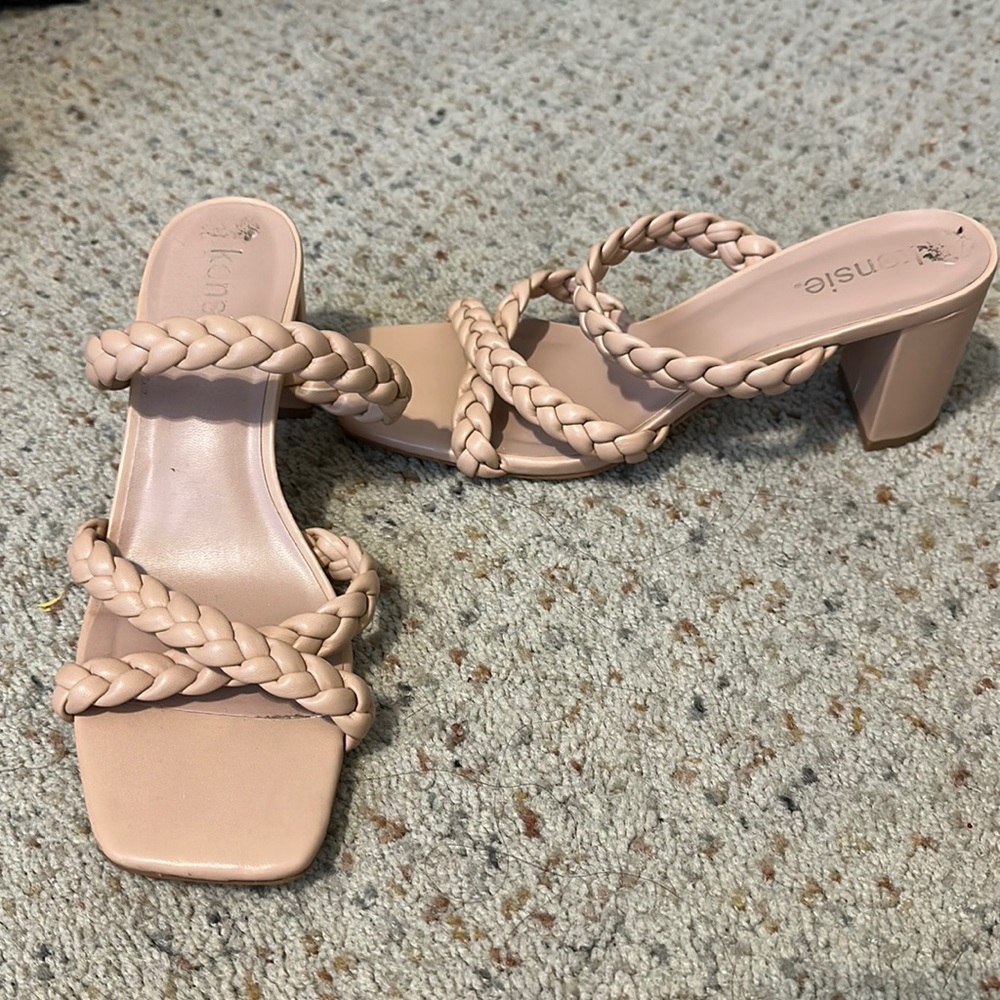 Casual heels